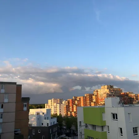 Nocleg ze śniadaniem Evry Time Courcouronnes